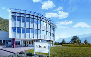 Dr. Schär festeggia i 30 anni di attività con importanti investimenti