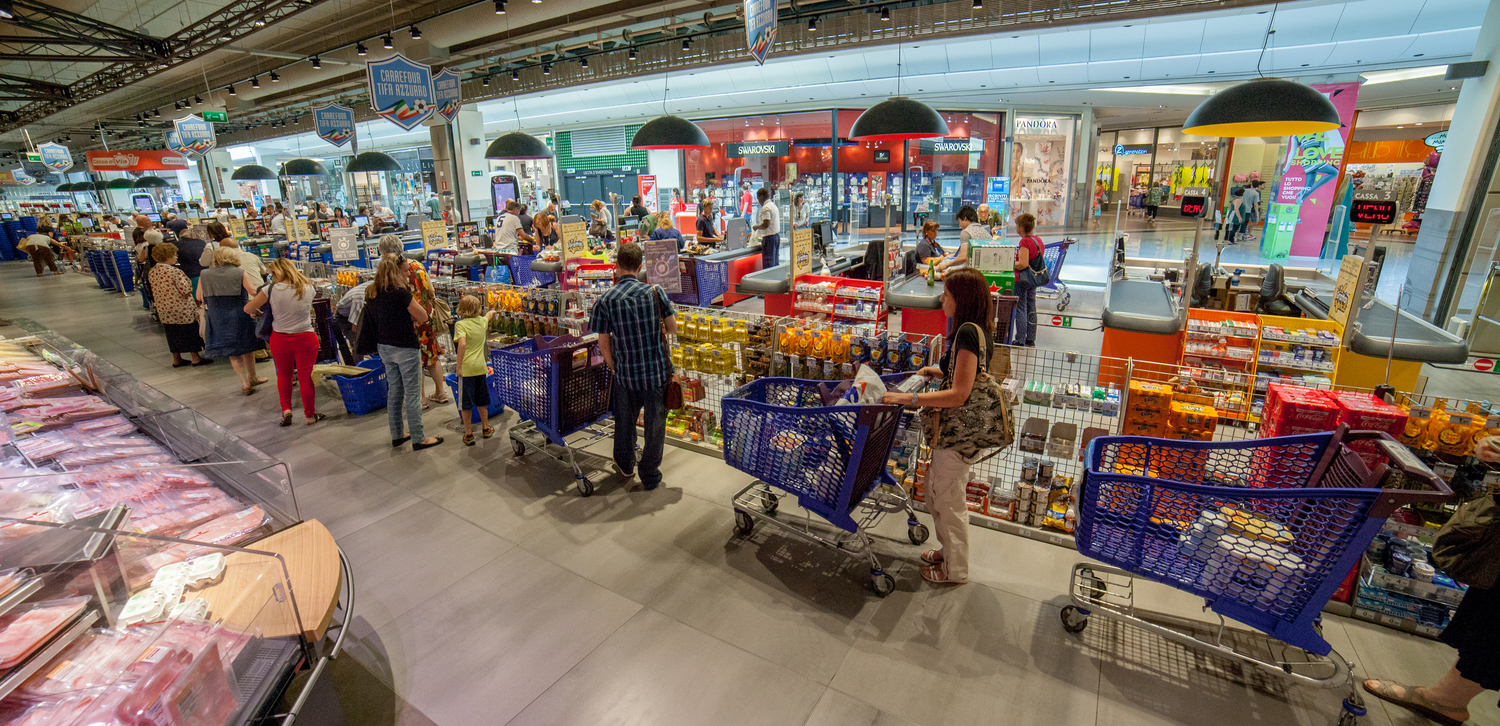 Carrefour chiede la Cig per 850 addetti del Torinese