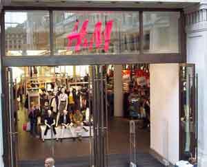 H&M riapre il negozio di Mestre