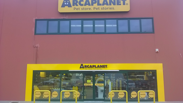 Arcaplanet inaugura un nuovo punto vendita in Lombardia.