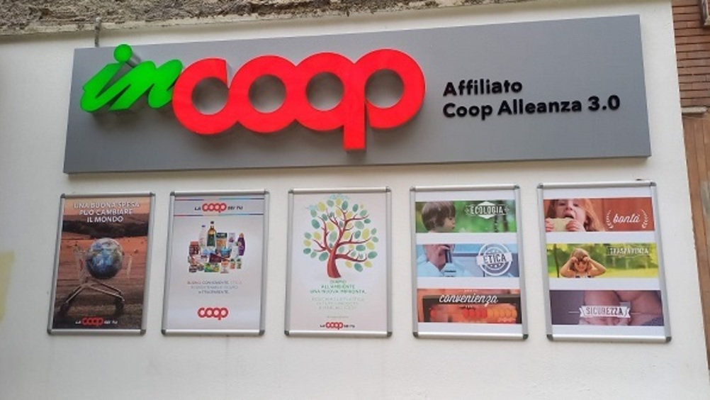 Le due Sicilie porta la spesa di Coop tra i padiglioni dell'Ospedale Cardarelli di Napoli