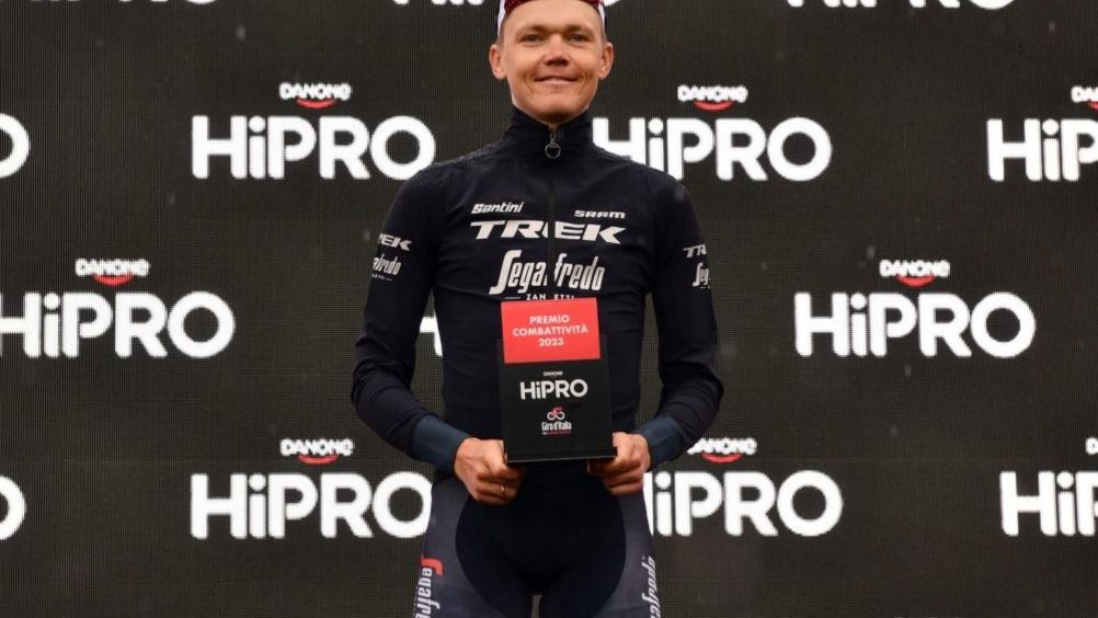 ​HiPro premia la tenacia nel Giro d’Italia con il Dorsale rosso del combattivo   