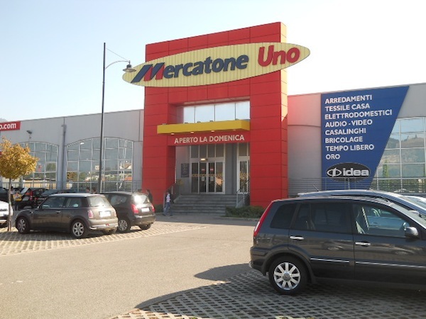 Mercatone Uno riapre a Calenzano (FI)