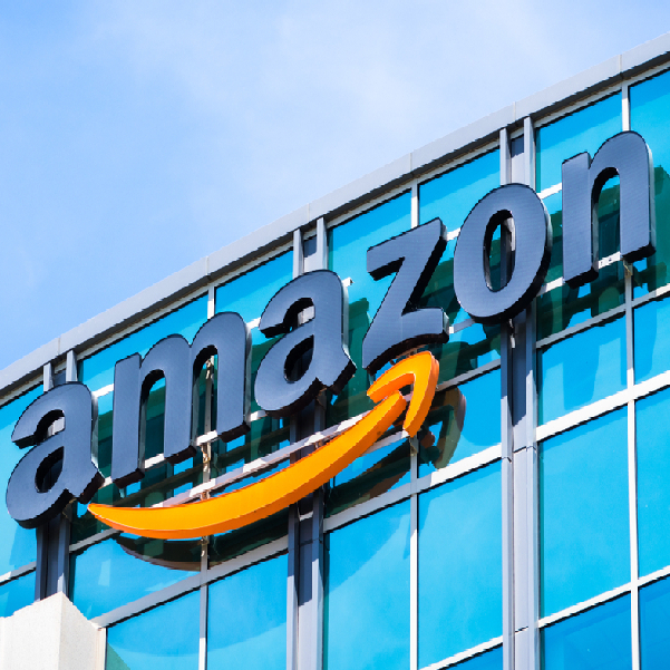 Amazon schiera 350 marchi esclusivi, private label comprese