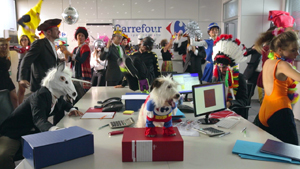 Gli Ipermercati Carrefour festeggiano un “Anniversario da pazzi”