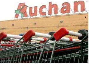 Crisi nera anche per Auchan: a rischio tre ipermercati campani
