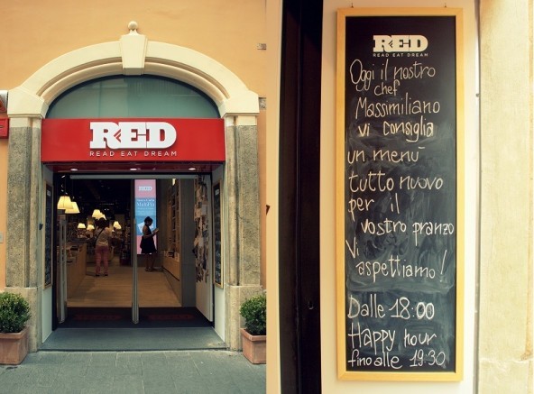 Feltrinelli Red sbarca finalmente anche a Milano, nel quartiere della moda