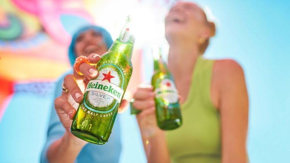 Heineken lancia l​a nuova campagna "Un brindisi ai tifosi, quelli veri”