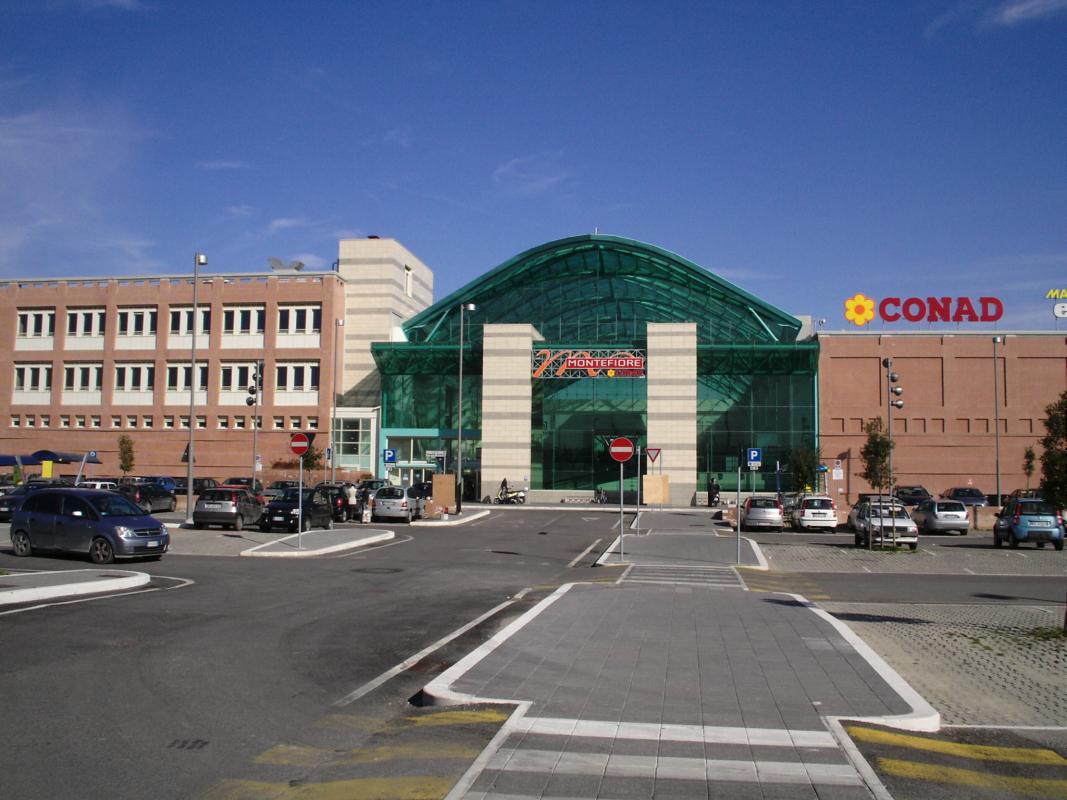Cia Conad presenta l'ampliamento del centro commerciale Montefiore (FC)