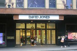 I grandi magazzini David Jones investono per sopravvivere