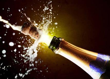 Lo spumante italiano nel 2014 batte per la prima volta lo champagne