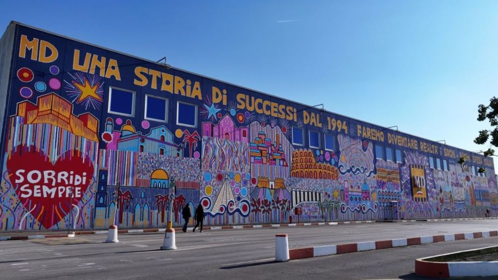 ​Md celebra i trent’anni con un murale