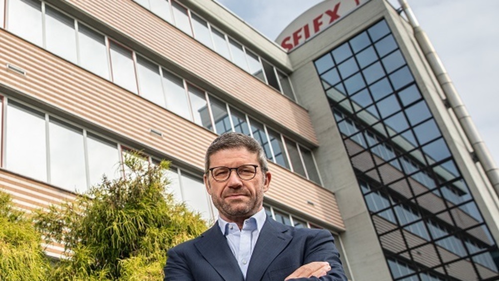 Selex raggiunge 16,9 miliardi di fatturato e continua a investire