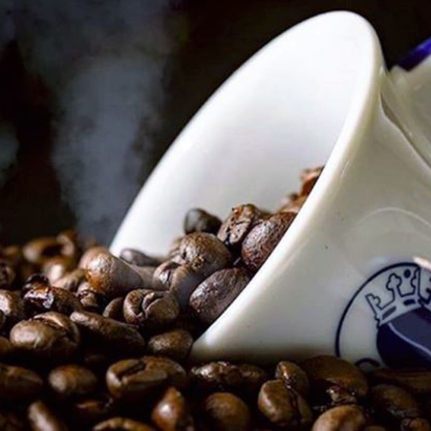 Caffè Borbone: +8% dei ricavi, margini erosi dai prezzi record