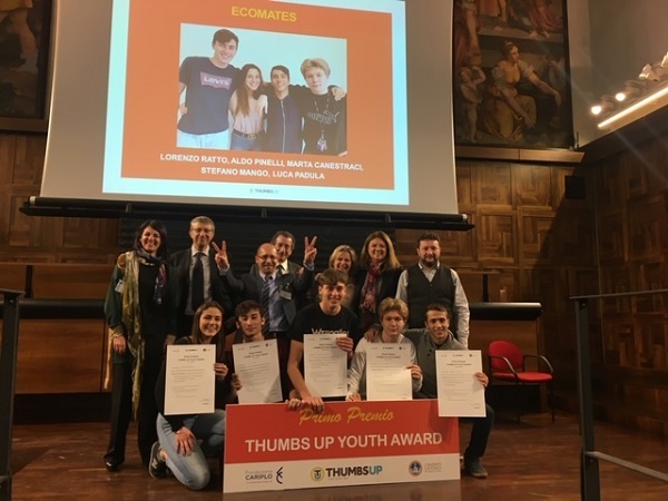 Carrefour Italia protagonista del progetto Thumbs Up Youth Award