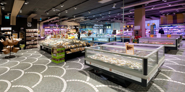 U2 Supermercato riapre rinnovato a Torino