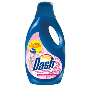 P&G lancia Dash liquido con smacchiatappo