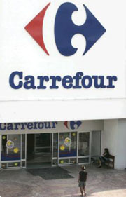 Coop e Carrefour tagliano il traguardo della telefonia