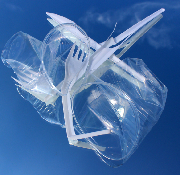 Monouso in plastica: Strasburgo ratifica il bando entro il 2021