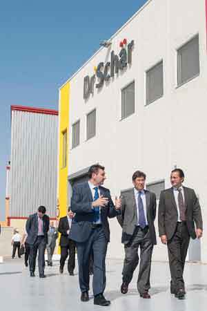 Dr. Schär inaugura uno stabilimento di produzione in Spagna