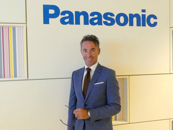 Giri di poltrone in Panasonic Italia