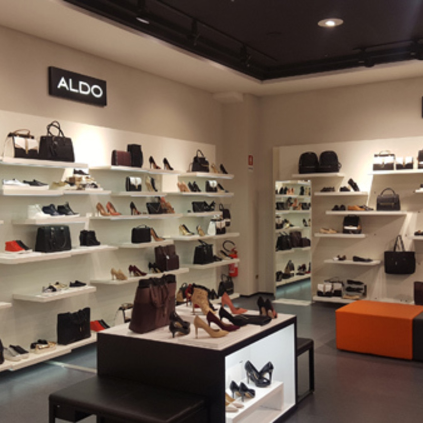 Aldo prosegue il piano d'espansione italiano e apre cinque shop in shop in Coin