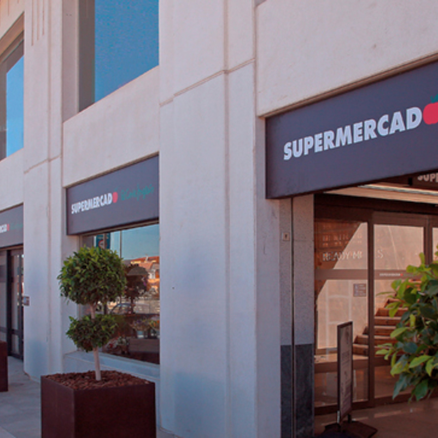 Carrefour Spagna acquista 47 supermercati da El Corte Inglés
