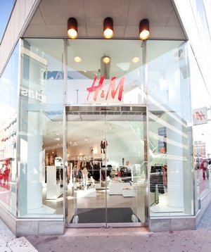 H&M fra utili in calo e vendite in crescita