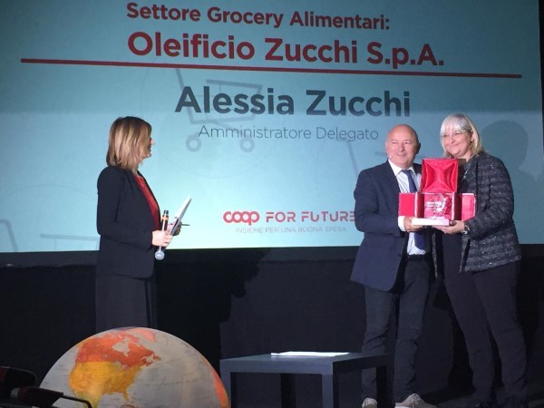 ​La sostenibilità di Oleificio Zucchi vince il premio Coop for Future
