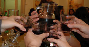Italiani e alcol: un consumo responsabile all'insegna della convivialità