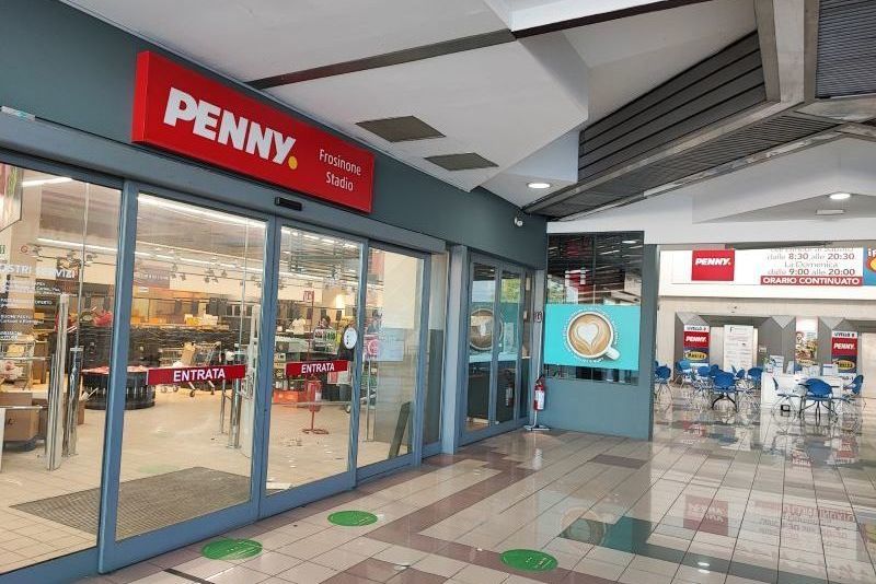 Penny fa ancora shopping nella Capitale