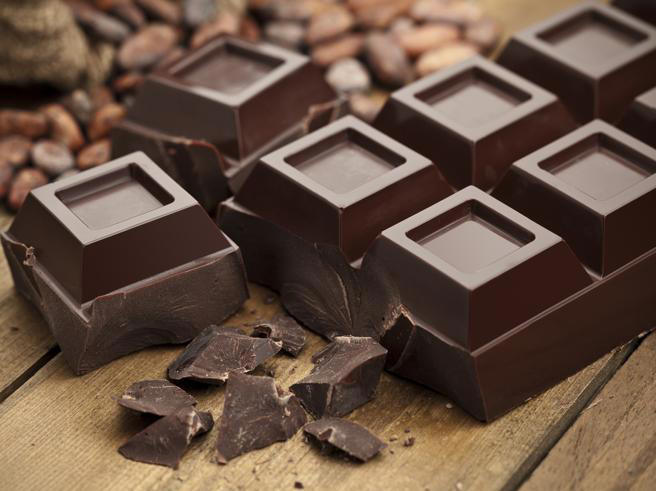 Cioccolato amaro: quotazioni internazionali del cacao +120% e balzo sugli scaffali
