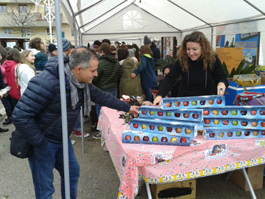 Il Consorzio VOG dona 400 confezioni di mele Marlene all’Onlus Teriamik di Bari