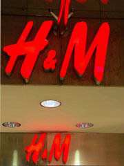H&M lancia la catena d'abbigliamento COS in Uk