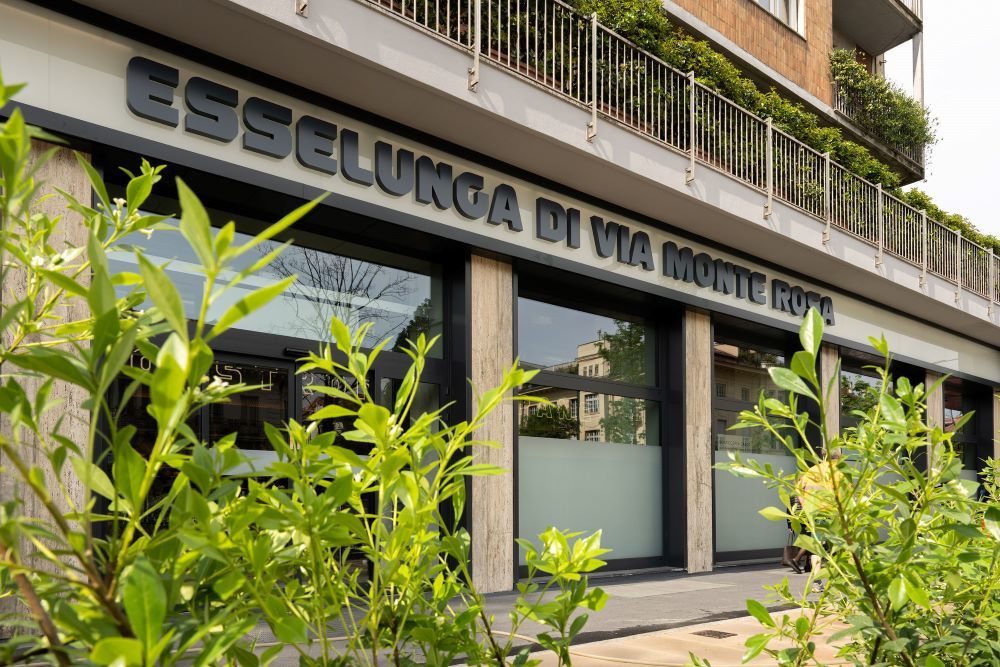 Esselunga: riapre il supermarket di via Monte Rosa a Milano 