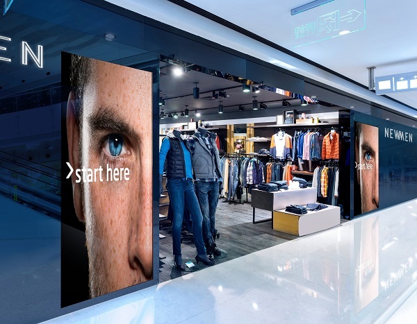 Nec lancia una nuova gamma di soluzioni digital signage per il retail 