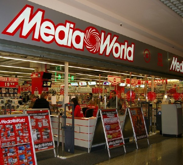 Mediaworld: il contratto di solidarietà salva i posti, ma non tutta la rete