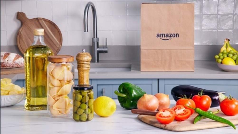 Amazon sfida la Gdo con la consegna della spesa in giornata per tutti i clienti