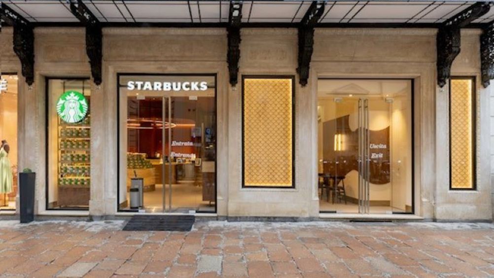 ​Starbucks apre nel cuore del centro storico di Bologna