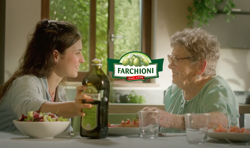 Farchioni lancia il nuovo spot “Insieme da sempre”