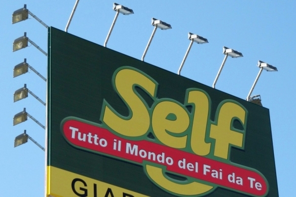 Bricofer si aggiudica Self Italia e diventa il primo operatore italiano del settore