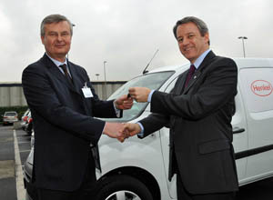 Henkel testa la mobilità elettrica by Renault