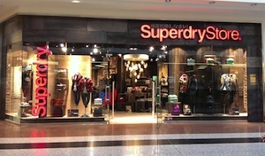Superdry apre uno store all'interno del centro commerciale Carosello