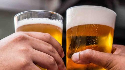 Nel 2022 consumi di birra trainati da Horeca e import