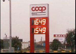 Coop Estense apre a Bari il primo distributore di benzina low cost